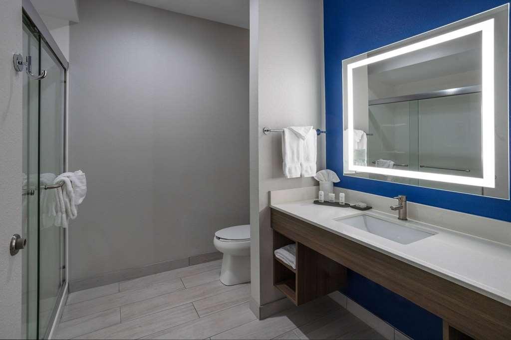 La Quinta Inn & Suites By Wyndham Valdosta Phòng bức ảnh